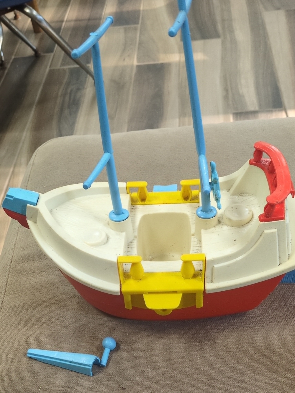 Hasbro 1975 Weebles Pirate Ship  Red, White, Yellow & Blue Playboat Toy